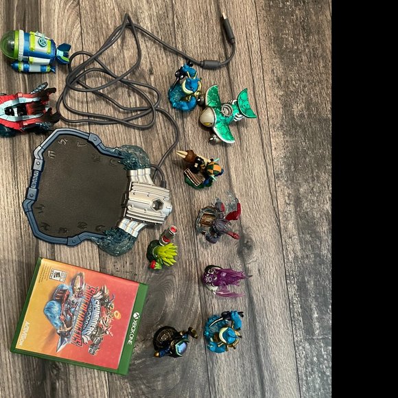XBOX ONE - SKYLANDERS SUPER CHARGERS